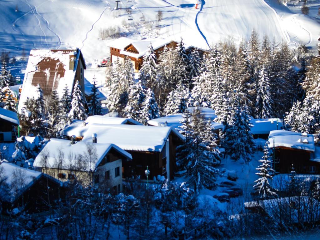 Hotel Turan Les Deux Alpes Esterno foto